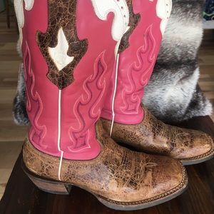 Women’s Ariat Cowboy Boots 8 1/2 B